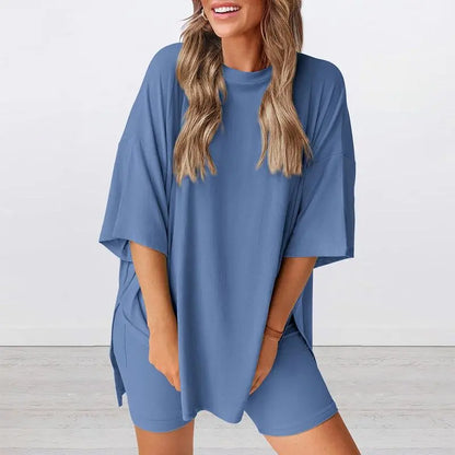 Women's Casual Oversized Crewneck Split Hem Shirts & Side Pocket Shorts Set