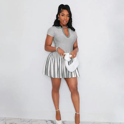CurveMuse Pleated Dress 💎